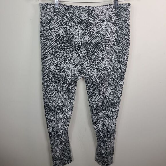 Peck & Peck Snakeskin Print Tummy Control Pant - Picture 7 of 9